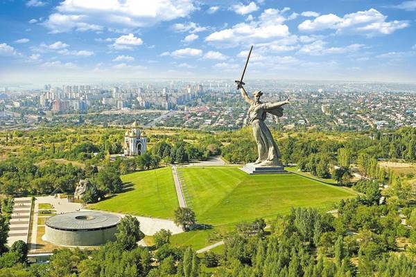 Юрий Башмет, Денис Мацуев и другие звезды выступят на Мамаевом кургане
