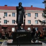 Памятник П. И. Чайковскому в Ижевске