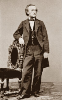 Рихард Вагнер в 1865 г. Рихард Вагнер в 1865 г.
