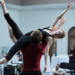 Наталья Сомова и Денис Дмитриев на репетиции балета "Aurea". Фото - Карина Житкова