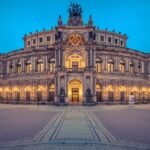 Германия закрывает театры и концертные залы