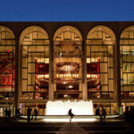 Музыканты «Метрополитен-оперы» покидают Нью-Йорк