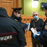 В московских театрах прошли облавы на пенсионеров «В ходе рейда были выявлены ряд лиц, с ними были проведены профилактические беседы и выдано уведомление о том, что они должны оставаться дома»