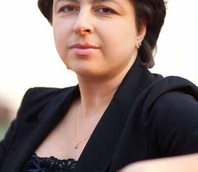 Регина Саркисова
