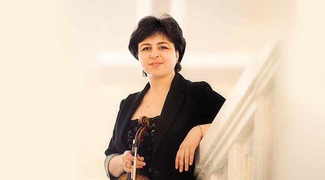 Регина Саркисова