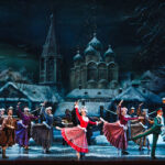 Сцена из балета "Анюта". Фото - Андрей Чунтомов