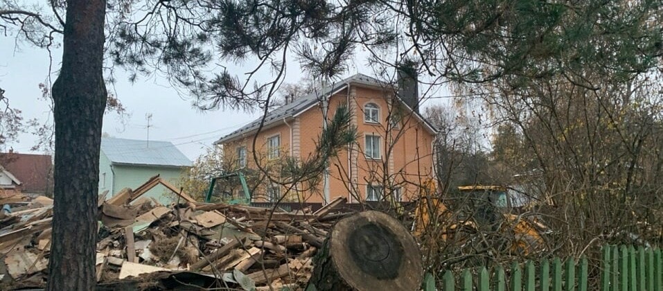 В Московской области снесли дачу Александра Свешникова