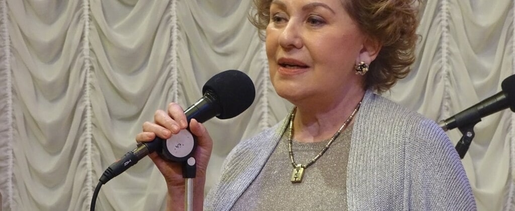 Алла Дубильер