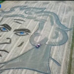 Фермер из Италии создал на поле портрет Людвига ван Бетховена