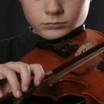 В Челябинске завели дело из-за игры ребенка на скрипке