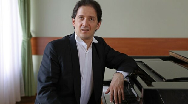 Сергей Кузнецов