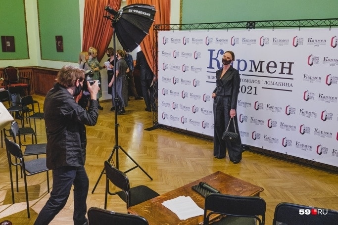 На премьере в фойе театра была организована специальная фотозона. Фото - Тимофей Калмаков/59.ru