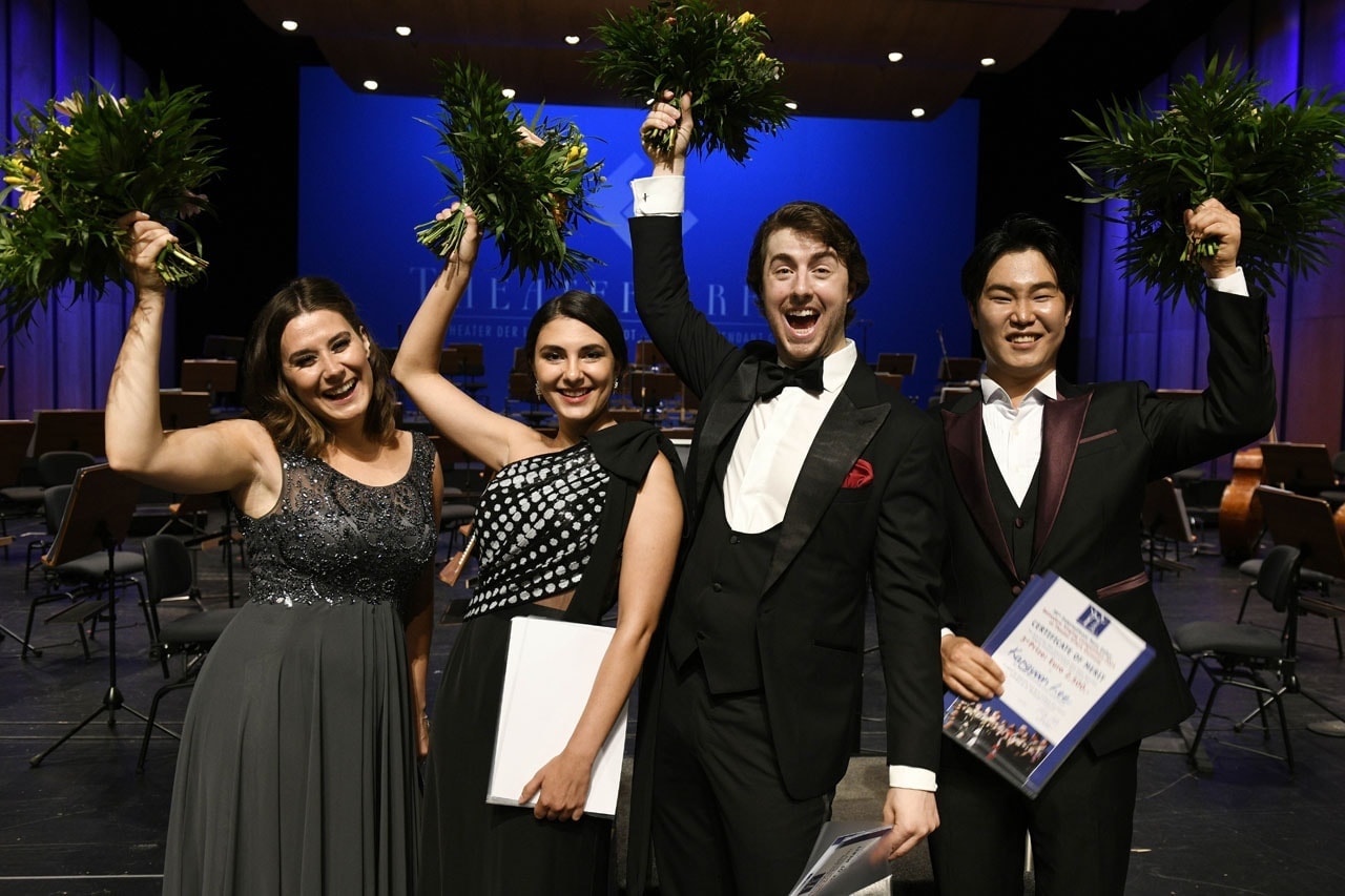 Verity Wingate (2nd prize), Elena Villalón (2nd prize), Joshua Lovell (1st prize), Kangyoon Lee (3rd prize)