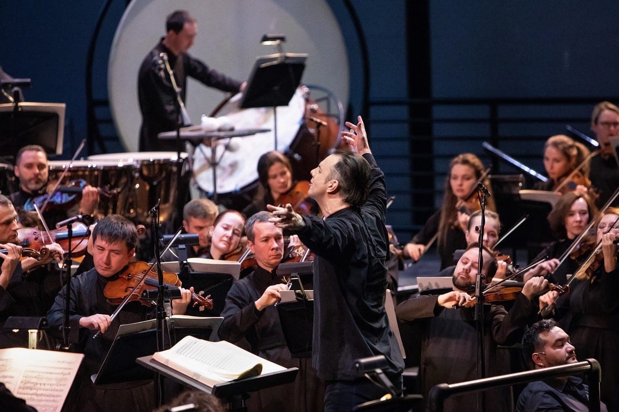 Теодор Курентзис и оркестр musicAeterna. Фото - Александра Муравьева