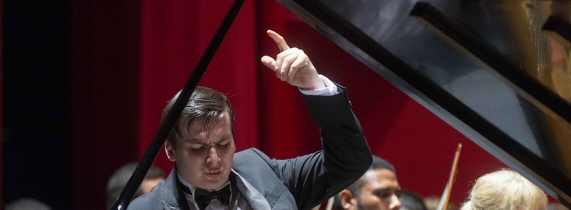 Пианист Александр Ключко. Концерт в театре Eduardo Brito. Санто-Доминго, Доминиканская республика. 2019. Фото: пресс-служба театра