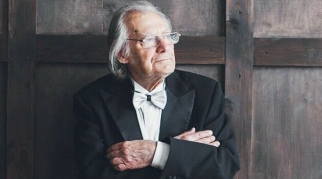 Антон Шароев