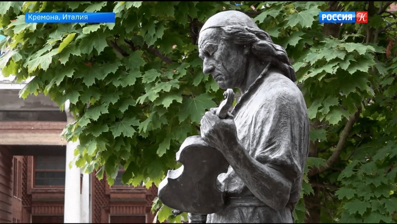 Производство скрипок в итальянской Кремоне под угрозой исчезновения