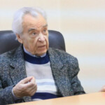 Николай Голышев