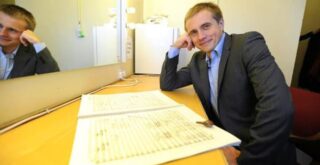 Василий Петренко