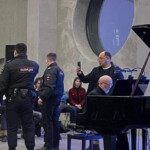 Алексей Любимов на концерте в ДК "Рассвет"
