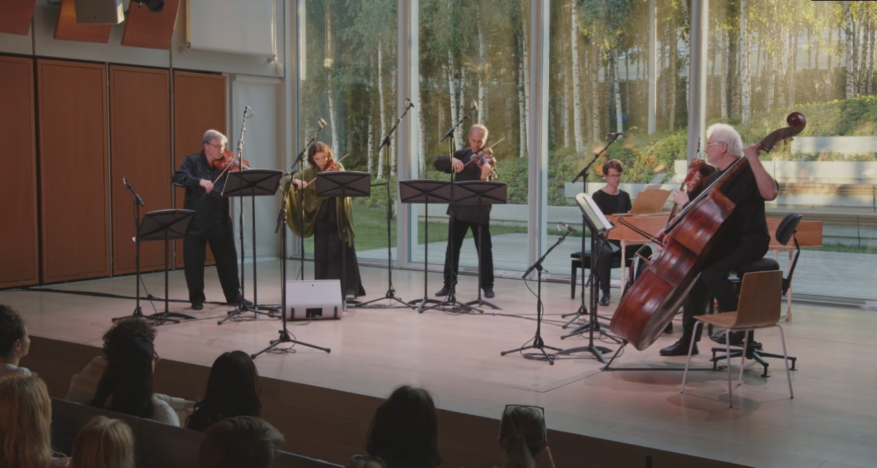 В Доме культуры ГЭС-2 состоялся дебют оркестра Pratum integrum