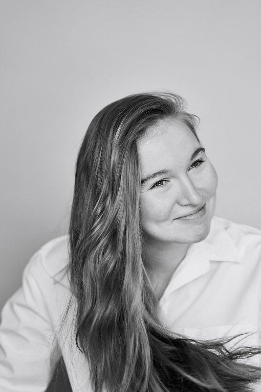 Анна Салова
