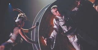 Роль известного физика в спектакле исполнил перкуссионист Александр Суворов. Фото предоставлено пресс-службой театра «Практика»