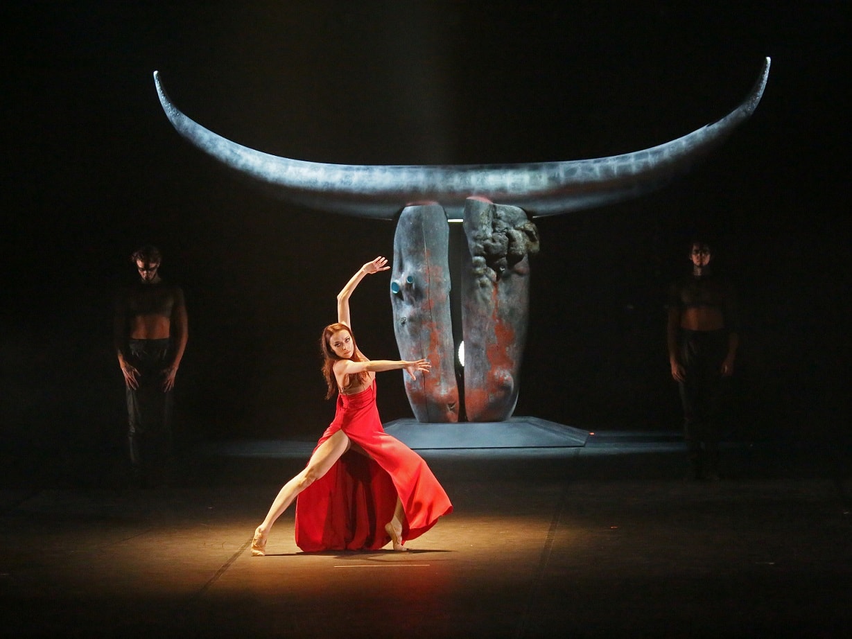 Анна Балукова. Сцена из балета "Минотавр". Фото - Андрей Степанов