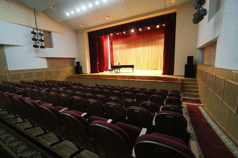 Театральный зал Саратовской консерватории