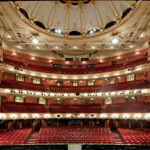 Зал Английской национальной оперы