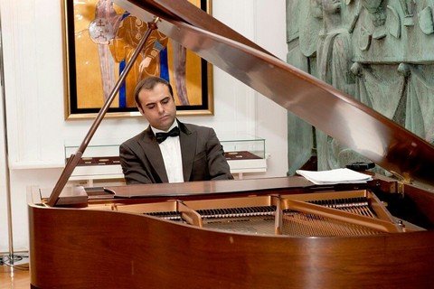 Мамед Гусейнов