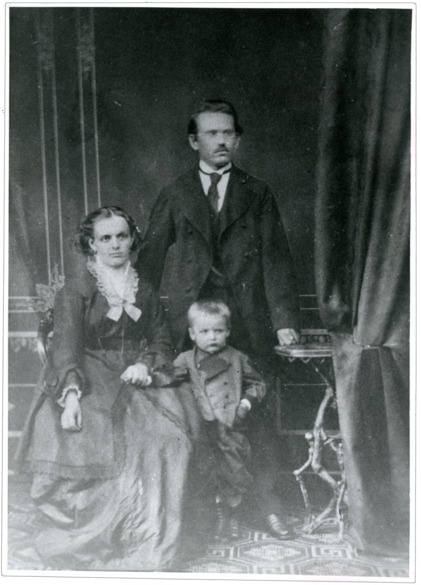 Макс Регер с родителями Филоменой и Йозефом