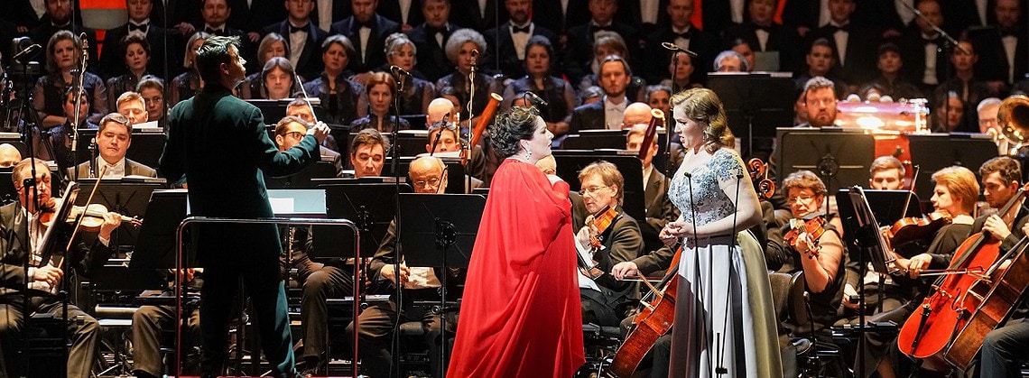 Леонора — Хибла Герзмава, Инес — Дарья Белоусова. Фото - Павел Рычков