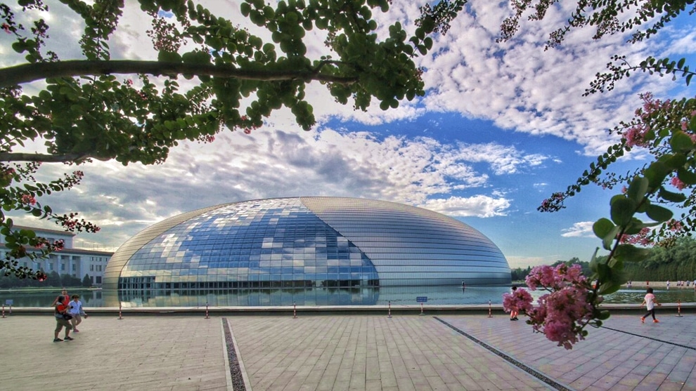 مرکز ملی هنرهای نمایشی در پکن.  عکس از سایت رسمی تالار