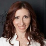 Анна Жарова