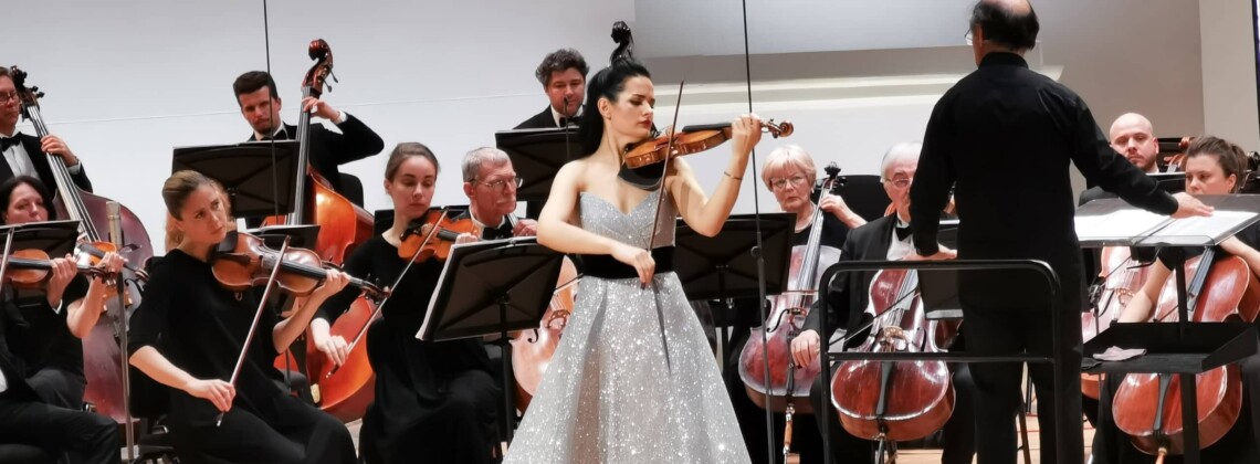 Елена Таросян