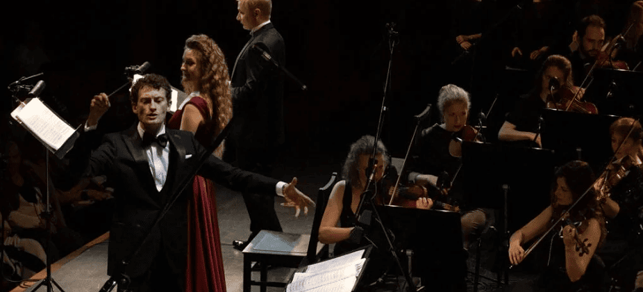 В московской Новой опере поставили «Почтальона из Лонжюмо». Фото - Екатерина Христова