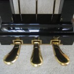 Сцепление, газ и тормоз: зачем нужны педали на пианино и рояле?