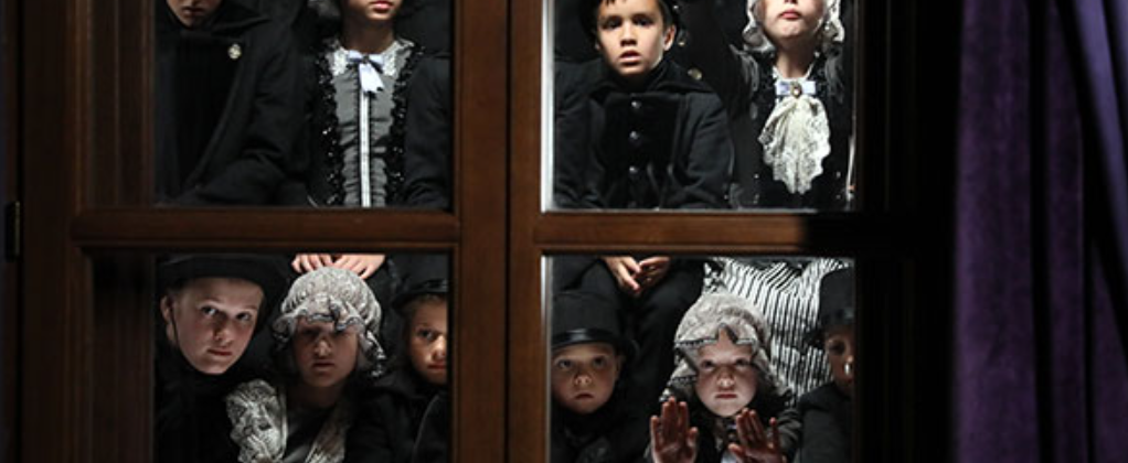 «Геликон-опера» превратила шедевр Чайковского в блокбастер о столичных тайнах