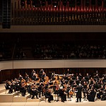 Валерий Гергиев и Симфонический оркестр Мариинского театра. Фото - Александр Шапунов