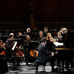 Денис Мацуев и оркестр Мариинского театра. Фото -- Михаил Вильчук