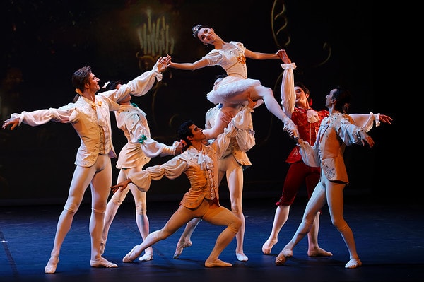 Программу «Блестящий дивертисмент» представит Театр балета имени Леонида Якобсона
