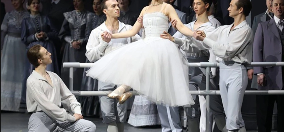 "Дама с камелиями" в постановке Владимира Кехмана, Михайловский театр