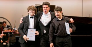 Денис Мацуев с двумя обладателями Гран-При -- Петром Акуловым и Сергеем Давыдченко