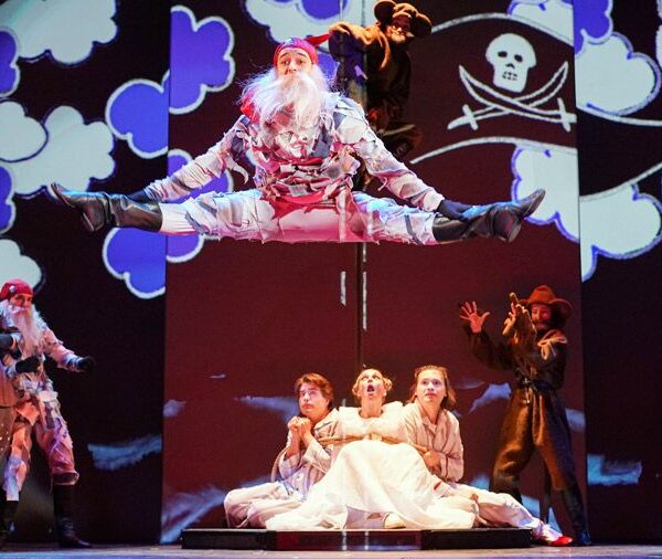 «Питер Пэн» на Камерной сцене Большого театра. Фото -- Павел Рычков