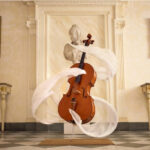 Вибрация виолончели может влиять на исполнителя. Фото -- https://thecellist.ru/3-prichiny-pochemu-nuzhno-igrat-na-violoncheli/