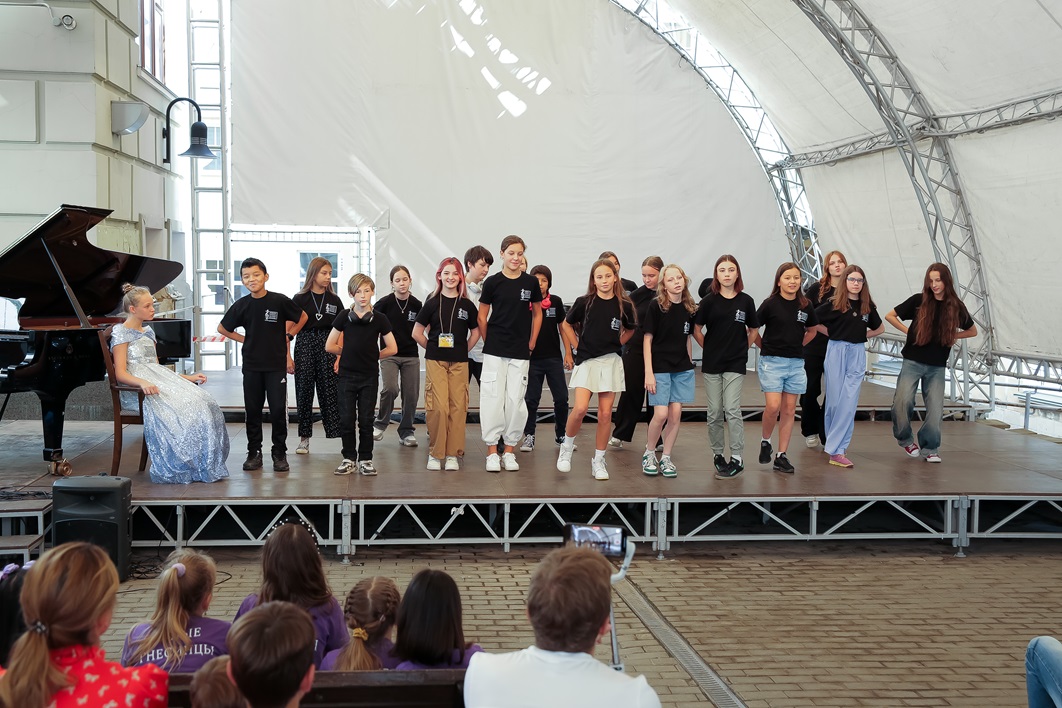 Старшая группа «Юные гнесинцы»