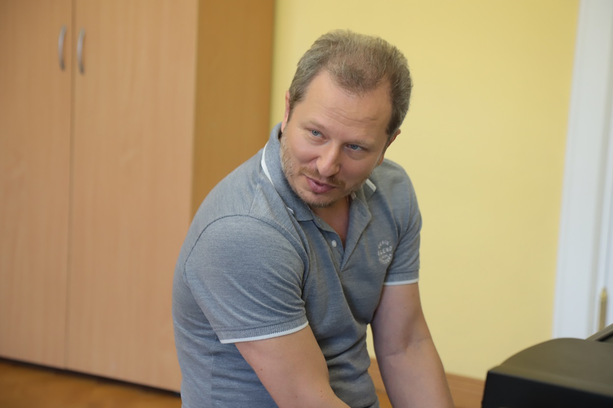 Юрий Мартынов