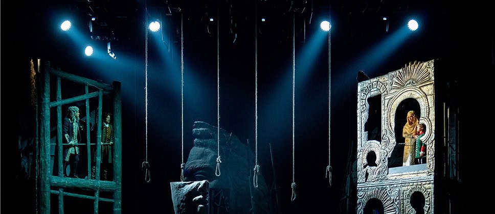 Саратовский театр оперы и балета показал в Москве оперу "Петр Первый"