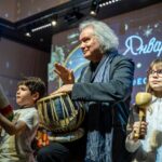 Михаил Хохлов и участники «Январских вечеров»
